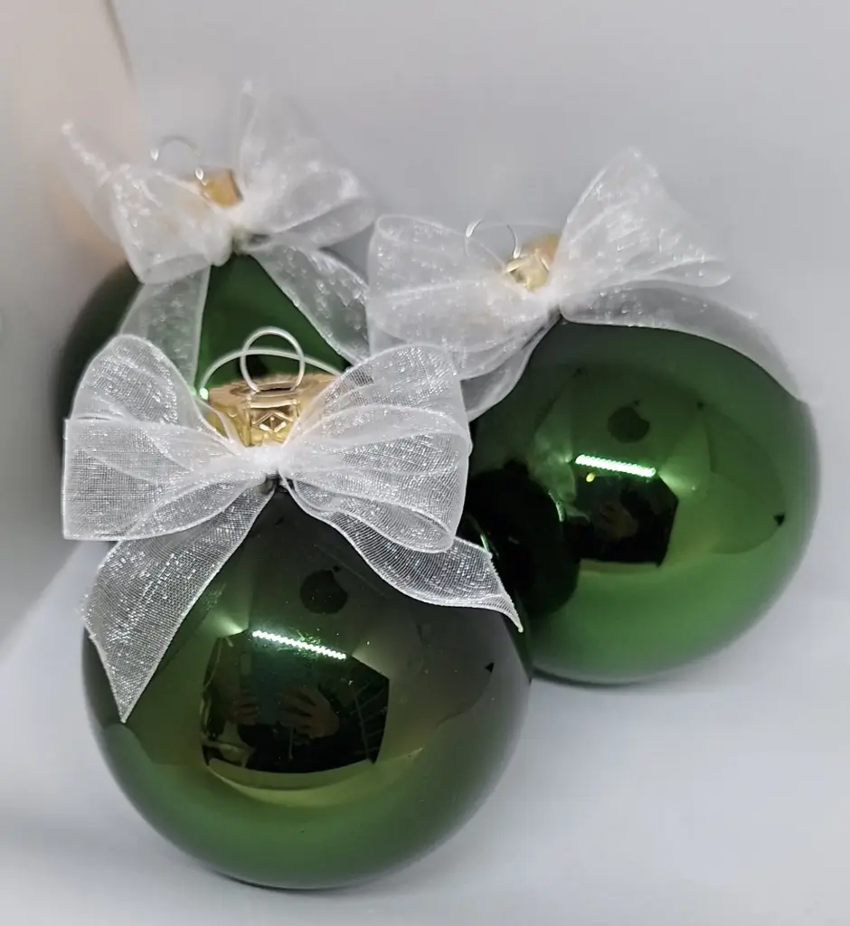 Kerstbal 8cm - glanzend groen