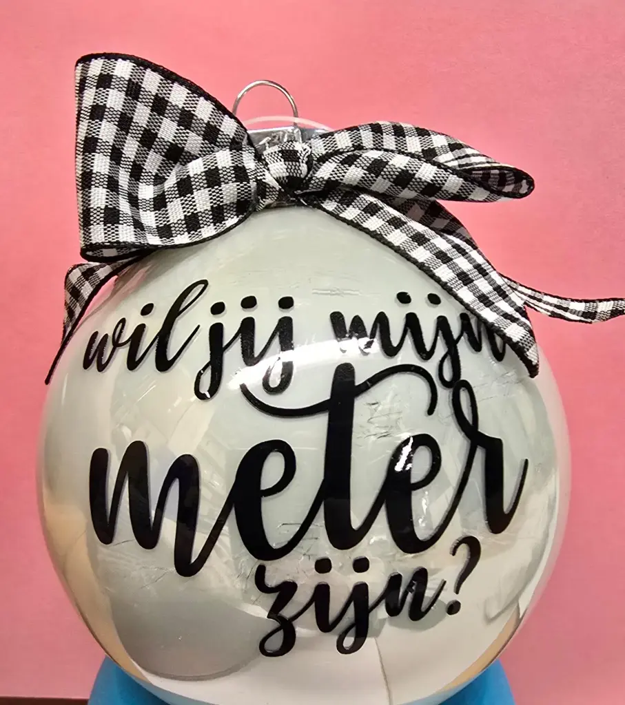 Kerstbal 8cm wit glanzend- Wil jij mijn meter zijn?